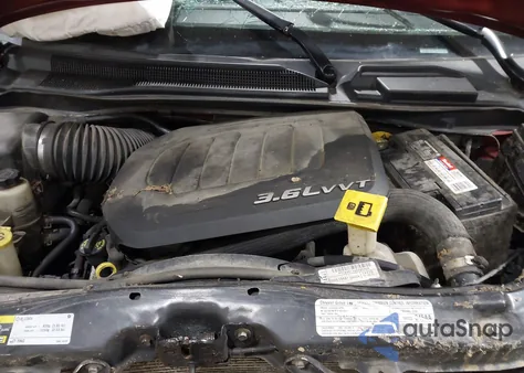 2013 Chrysler Town & Country Touring z USA, uszkodzony, nr VIN 2C4RC1BG7DR775194